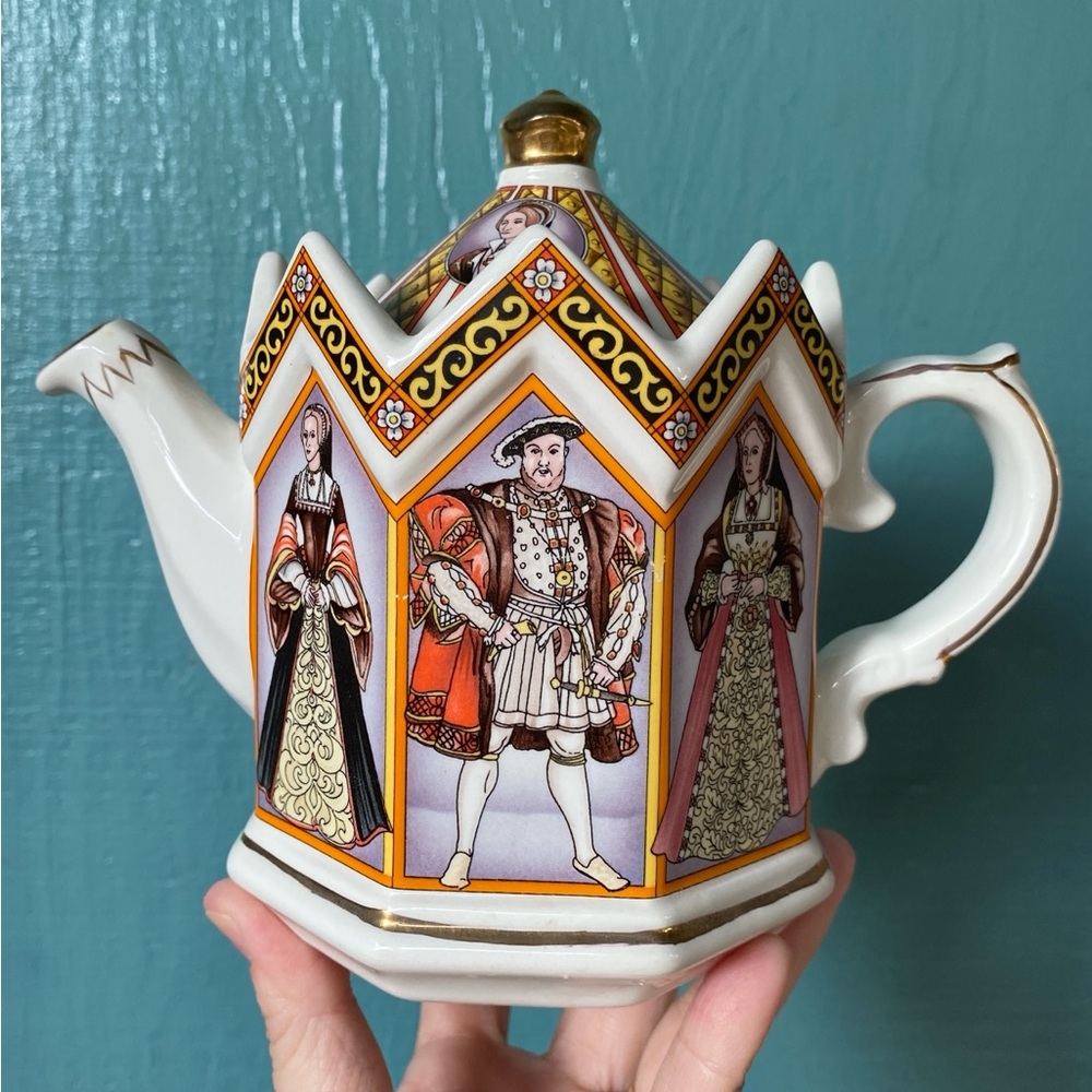 King Henry VIII and his 6 wives vintage Sadler Teapot - Picture 4 of 9